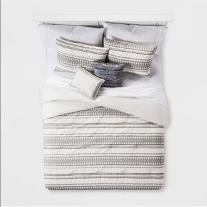 Threshold Tatiana Comforter and Pillow Set, Queen/Full